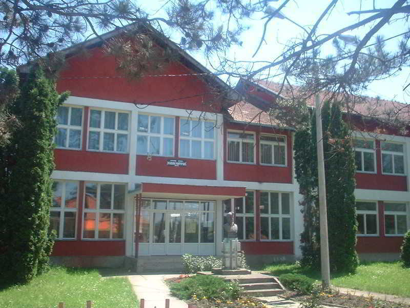 Hotel Djerdan Kraljevo Exteriör bild