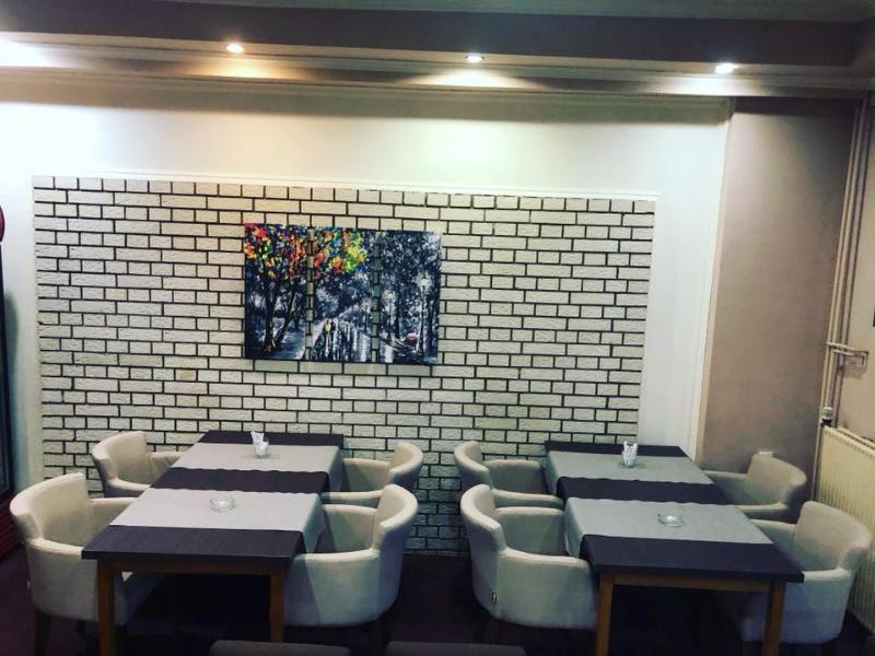 Hotel Djerdan Kraljevo Exteriör bild